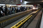 زمان انتظار مترو سواران پایتخت نصف می‌شود
