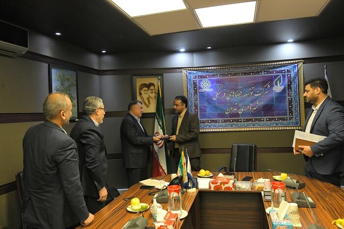 تحقق معماری ایرانی اسلامی در توسعه فضاهای فرهنگی پایتخت