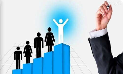صدور احکام ارتقای گروه کارکنان شهرداری منطقه ۵