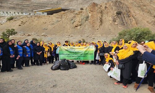 پاکسازی رودخانه کن توسط فعالان محیط زیستی منطقه ۵ انجام شد