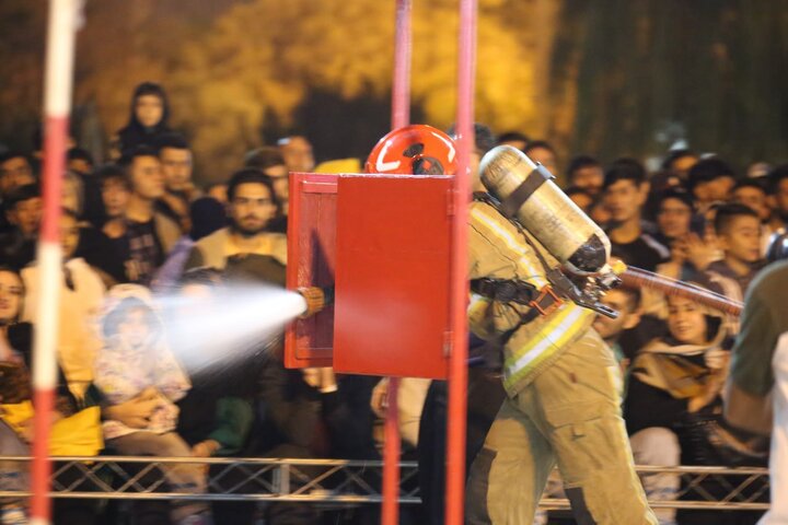 فینال مسابقات چالش عملیاتی آتش‌نشانان تهران (FCC) در بوستان آب و آتش برگزار شد 