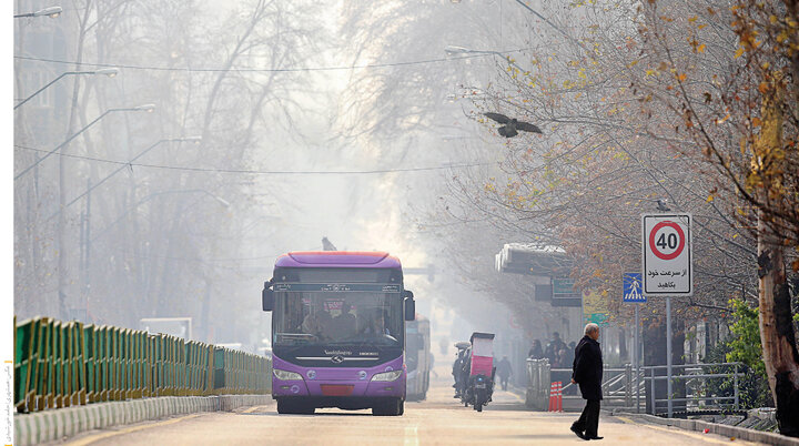 آخرین وضعیت آلاینده‌ها در هوای پایتخت/ تهران ناسالم برای گروه‌های حساس