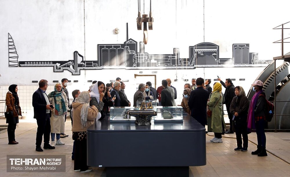 ششمین تور تهرانگردی ویژه خانوادههای دیپلمات برگزار شد