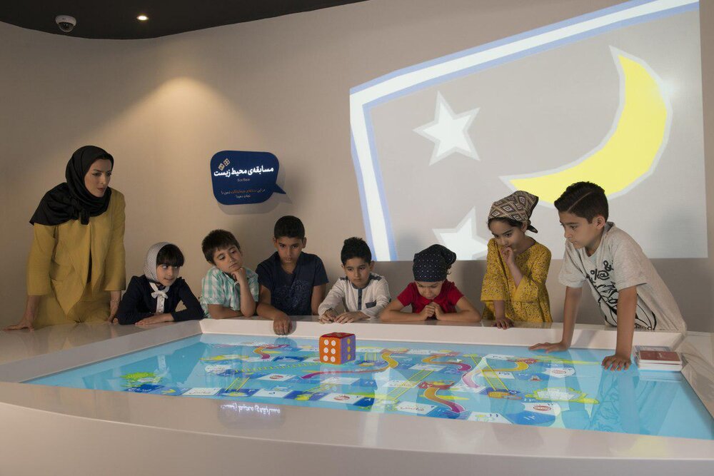 ارائه ۱۰ درصد تخفیف ویژه در باغ کتاب به دانشگاهیان به مناسبت روز دانشجو