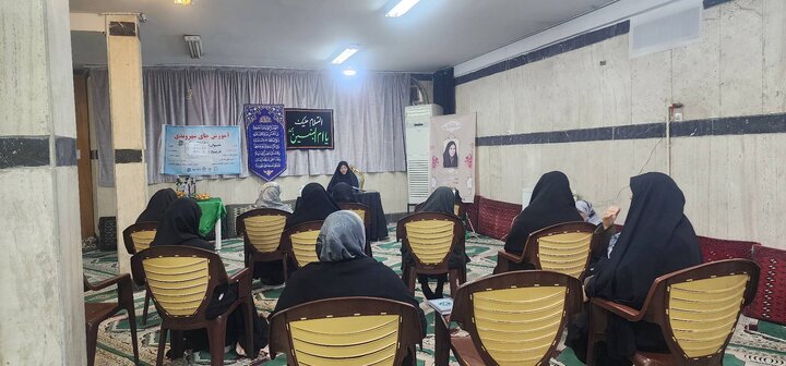 برگزاری ماهانه ۱۰ عنوان آموزش شهروندی در ۱۰۰ نقطه منطقه ۱۳