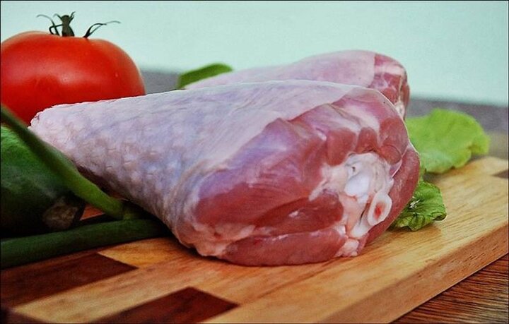 گوشت بوقلمون در میادین و بازارهای میوه و تره‌بار ارزان شد 