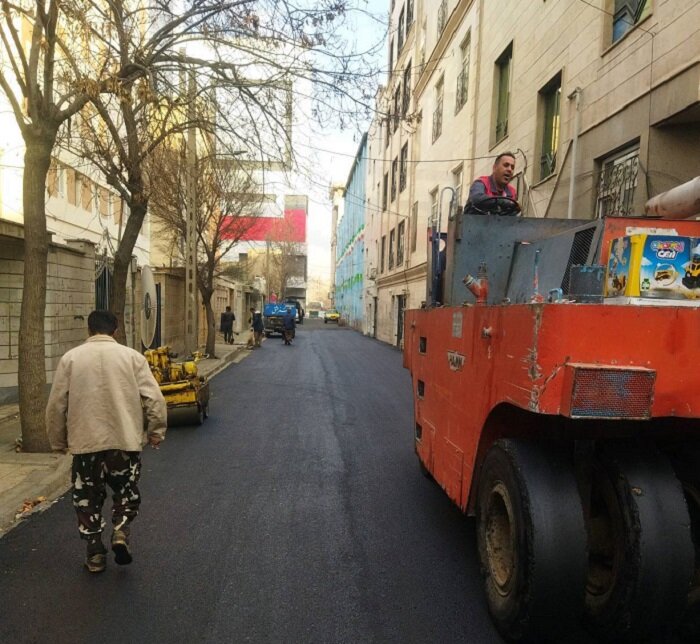 تحقق صد درصدی پروژه‌های توسعه محله‌ای در حوزه مرمت و بهسازی آسفالت معابر منطقه ۱۷