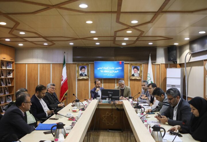 تسریع روند ایمن سازی بازارگل امام رضا (ع) و  شهرک شهید بروجردی