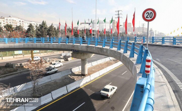 افتتاح چپ‌گرد ستارخان-چمران تا پایان سال/ زمان چراغ راهنمایی چهارراه توحید کم می‌شود 