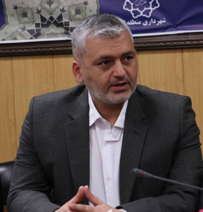 کاشت ۱۰۰۰ اصله درخت در بوستان‌های سطح منطقه ۱۵