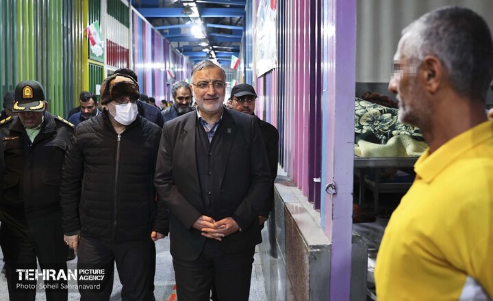 بازدید شهردار تهران از مراکز درمان معتادان متجاهر