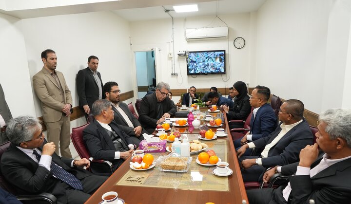 وزیر کشاورزی و امنیت غذایی مالزی از میدان میوه و تره‌بار جلال آل احمد بازدید کرد