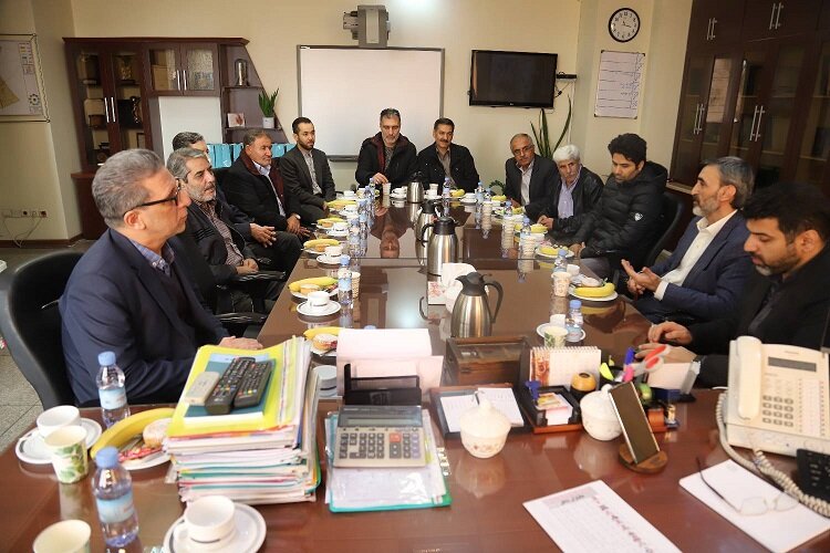 دیدار صمیمی مدیران شهرداری منطقه ۷ با جانبازان و ایثارگران شاغل در منطقه