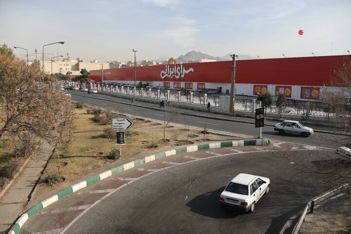 اجرای تمهیدات ترافیکی منطقه ۱۵ به منظور روان‌سازی تردد در محدوده سرای ایرانی