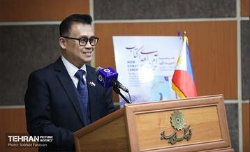 آیین اهدای کتاب در فرهنگسرای رسانه برگزار شد