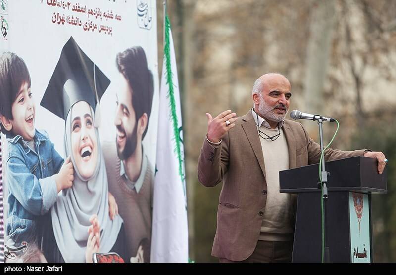اجرای برنامههای فرهنگی توسط شهرداری تهران برای ترویج جوانی جمعیت