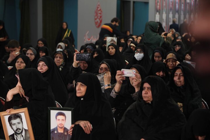 تجلیل از مادران و همسران شهدای پایتخت 