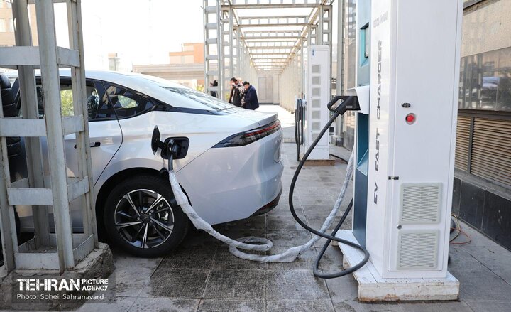 اتومبیل‌های بنزین‌سوز و گازوئیل‌سوز از چرخه مصرف خارج می‌شوند
