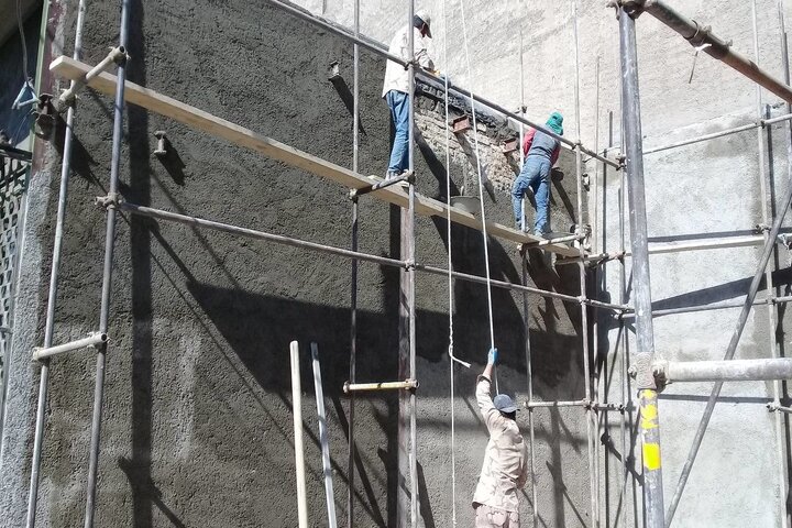 اجرای ۴۰۰۰ مترمربع جداره‌سازی در معابر منطقه ۱۲