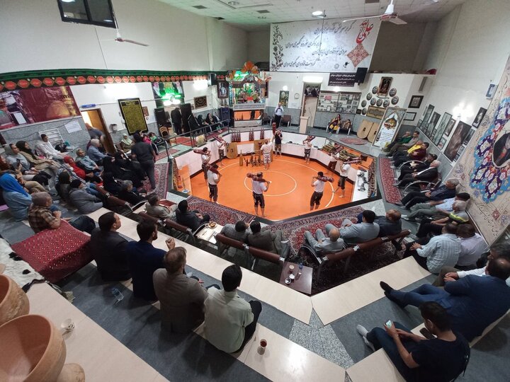برگزاری آئین گرامیداشت روز فرهنگ پهلوانی و ورزش زورخانه‌ای در منطقه۱۳ 