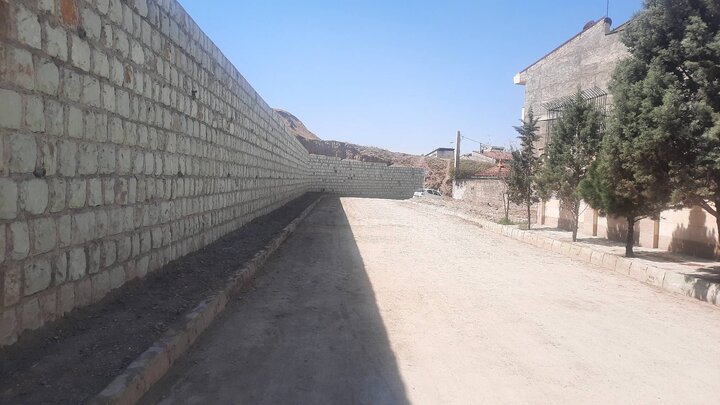 اتمام عملیات احداث دیوارحائل در خیابان یازدهم سروآزاد