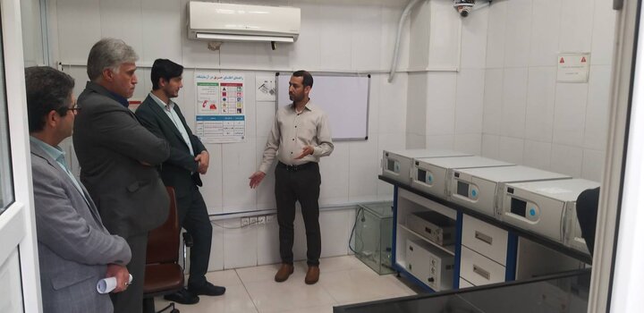 بازدید سرپرست شرکت کنترل کیفیت هوا از آزمایشگاه دانشگاه شریف