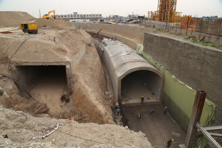 تاکید بر احداث، توسعه و تکمیل پایانه‌ها و پارکینگ‌های شبکه مترو تهران