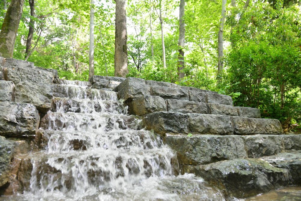 نهر سنگی بوستان جمشیدیه پس از ۲۰ سال احیا شد