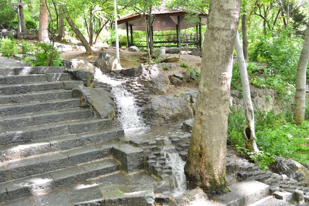 نهر سنگی بوستان جمشیدیه پس از ۲۰ سال احیا شد