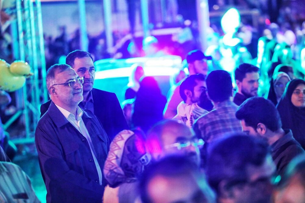 حضور شهردار تهران در اجتماع بزرگ امام رضاییها