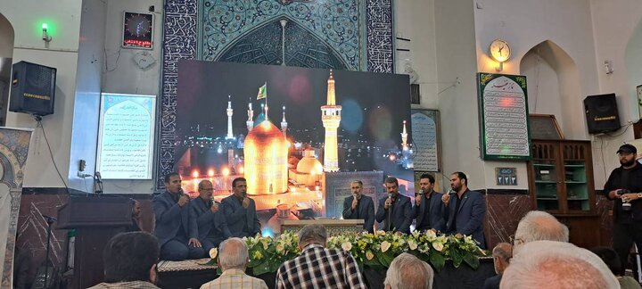برپایی محفل قرآنی رضوی در مسجد انصارالحسین (ع)
