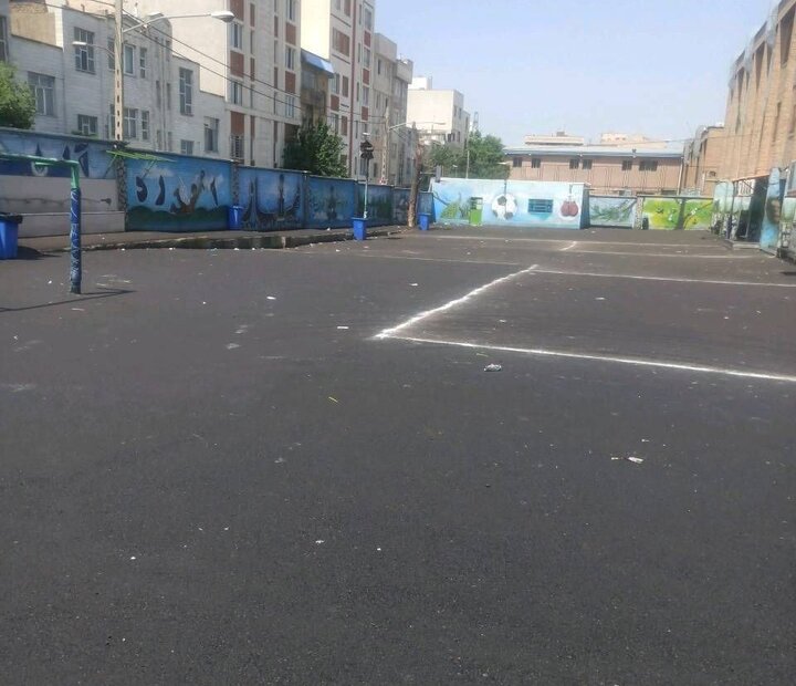 اجرای ۲۰۰۰ مترمربع روکش آسفالت در ناحیه ۵ منطقه ۱۵