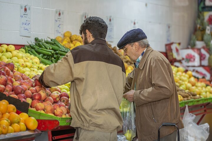 میوه ۴۲ درصد ارزان‌تر از سطح شهر در میادین و بازارهای میوه و تره‌بار عرضه شد