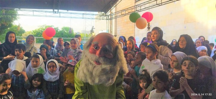 اجرای ۲۱ برنامه آموزشی سلامت‌محور با عروسک تن پوش‌های رنگارنگ در منطقه ۱۹