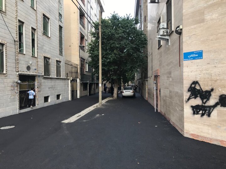 پخش ۱۵۰۰ تن آسفالت و اجرای هزار متر کانیو در منطقه ۱۸ 