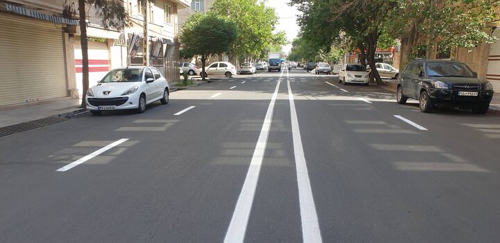 اجرای ۱۸ هزار متر خط‌کشی محوری در معابر منطقه ۱۵