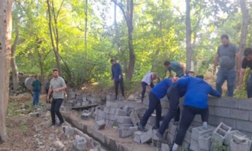 تخریب دیوار ۱۰۰ متری غیرمجاز باغ در منطقه ۵