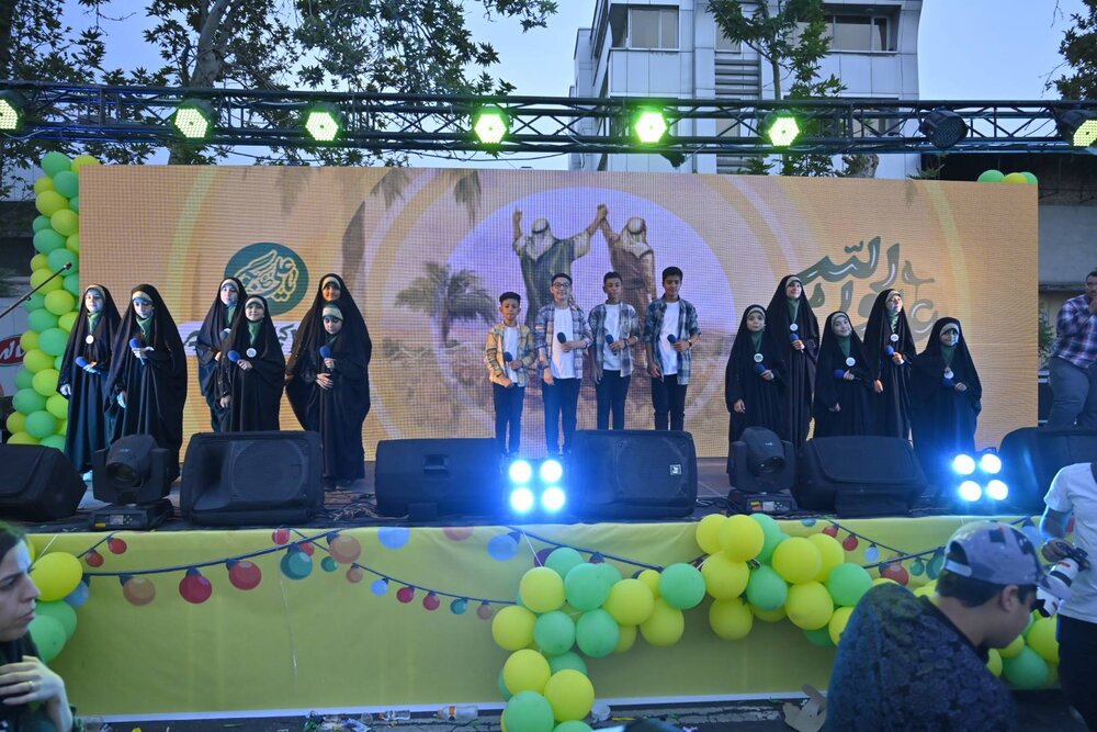 شهرداریهای مناطق مختلف تهران برای برگزاری جشن غدیر چه اقداماتی انجام دادند؟