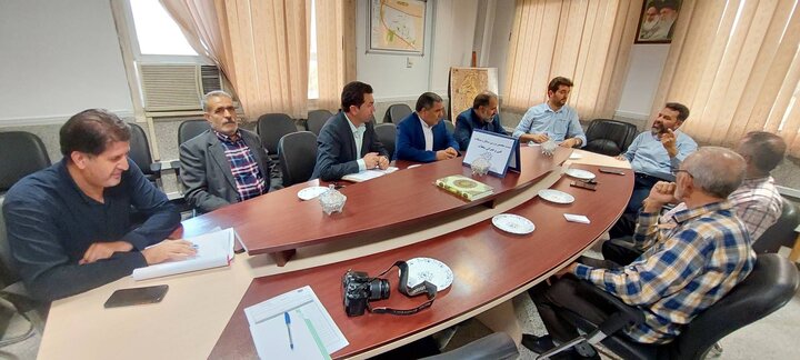 پخش ۱۳ هزار تن آسفالت در شریان‌های ارتباطی منطقه ۱۸