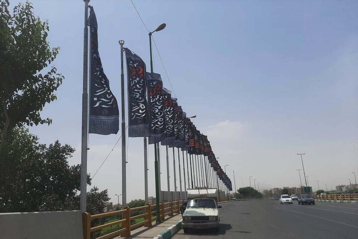 منطقه۲۰ در عزای سالار شهیدان سیاه‌پوش شد