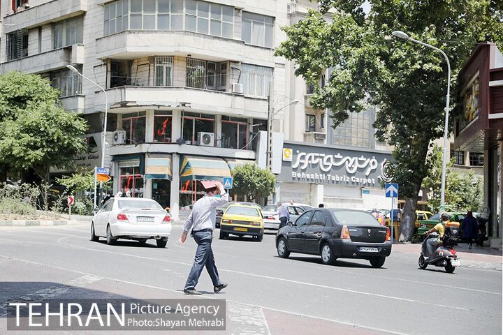 توصیه‌های سازمان مدیریت بحران تهران برای مقابله با گرمازدگی + فیلم