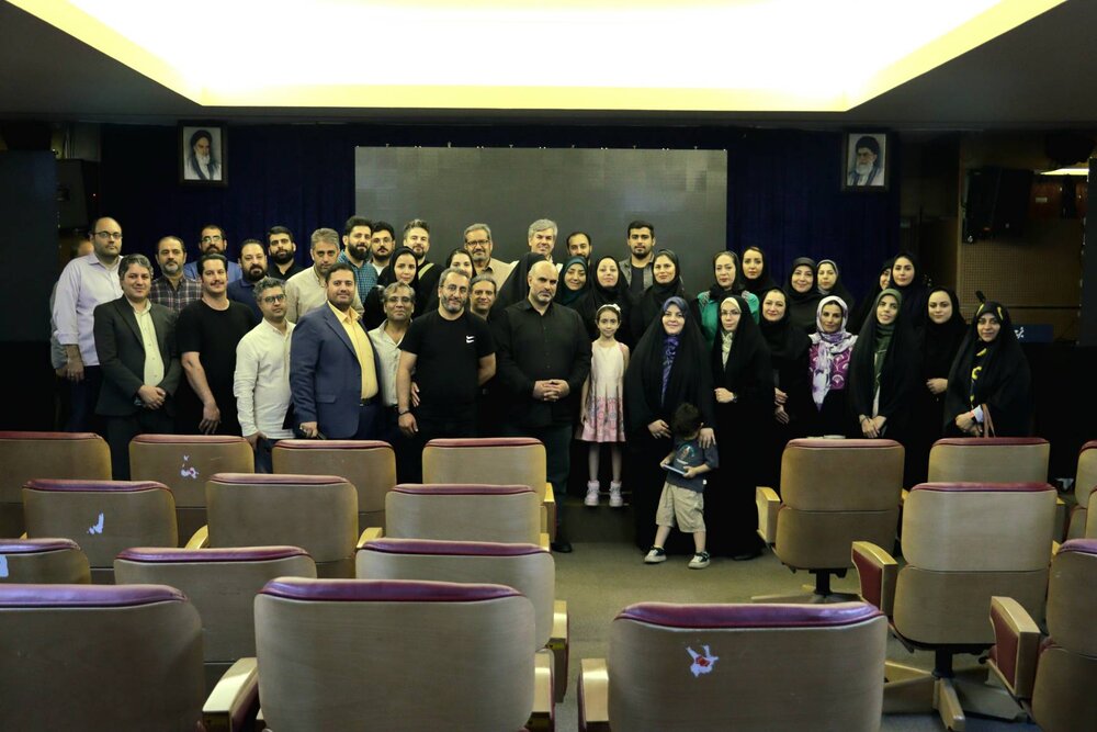 خبرنگاری  فعالیتی هنری است/ نقد و مطالبه‌گری مسیر اشتباه را اصلاح می‌کند