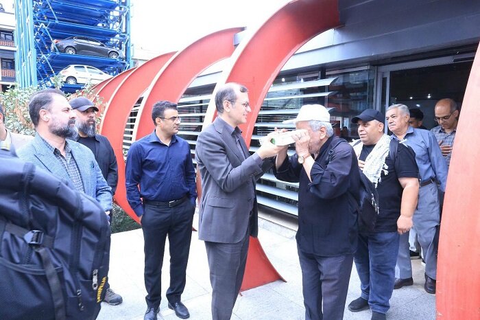 دومین گروه خادمین حسینی منطقه۲ به پایانه مرزی زرباطیه عراق بدرقه شدند