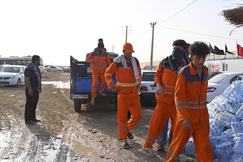 خدماترسانی روزانه به ۴۰۰۰ زائر در موکب محبانالرضای شلمچه