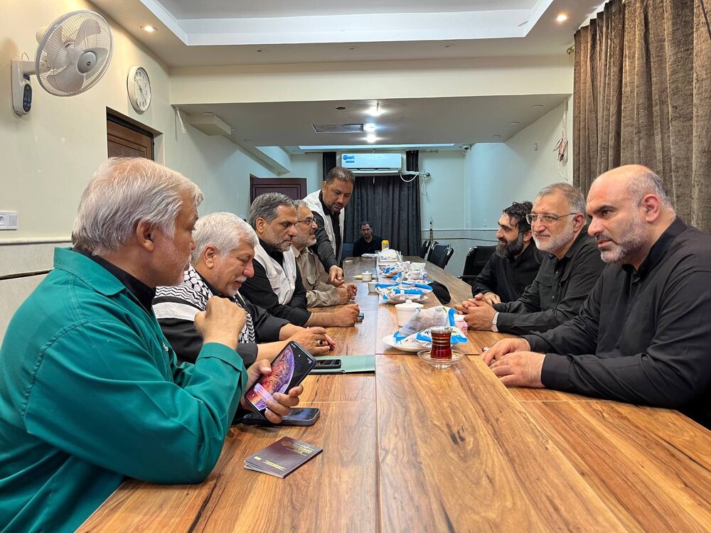 زاکانی نحوه خدماترسانی به شهروندان در مسیر پیادهروی اربعین را بررسی کرد