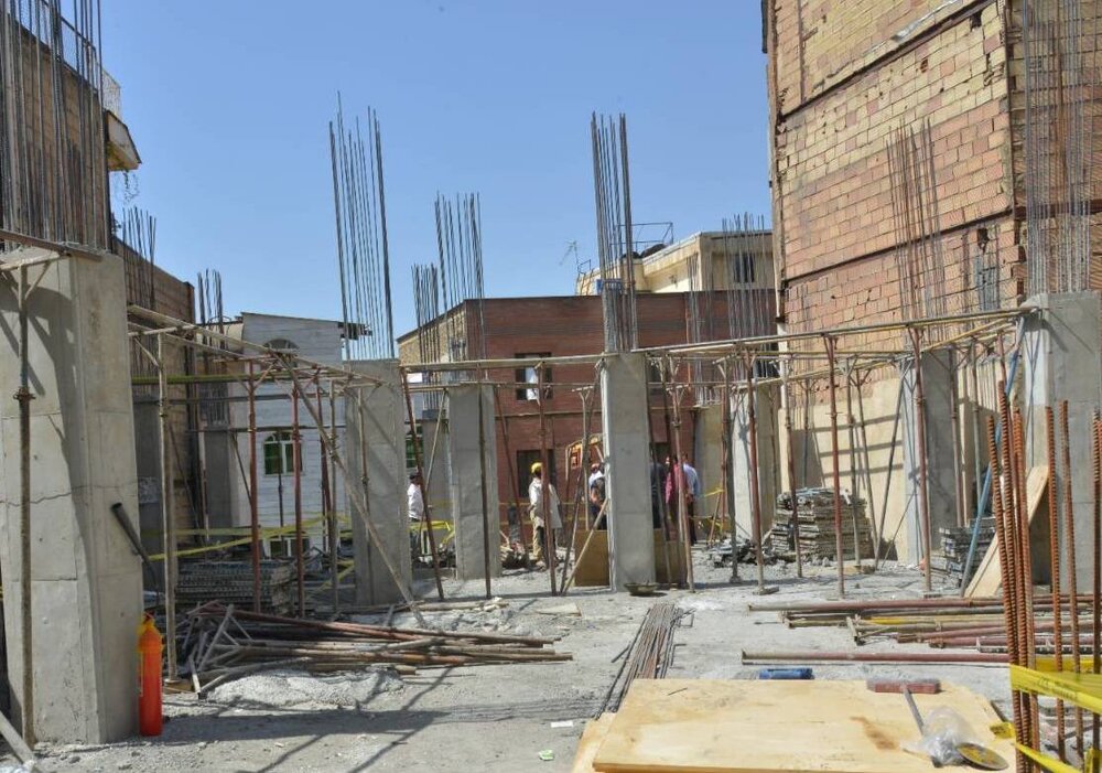 فضای فرهنگی ورزشی گلابدره به سقف سوم رسید