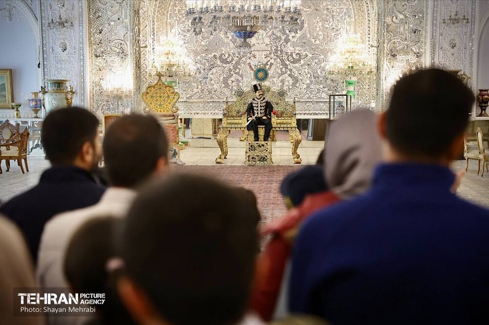 تور تهرانگردی وابستگان نظامی ۱۷ سفارتخانه خارجی مقیم تهران برگزار شد