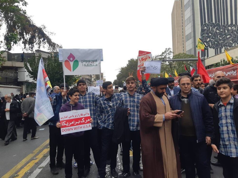 برپایی برنامههای فرهنگی، ترافیکی و آموزشی در منطقه یک