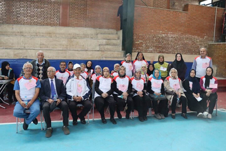 ۲۰۰ سالمند منطقه ۱۱ در آیین نشاط سالمندی به رقابت پرداختند