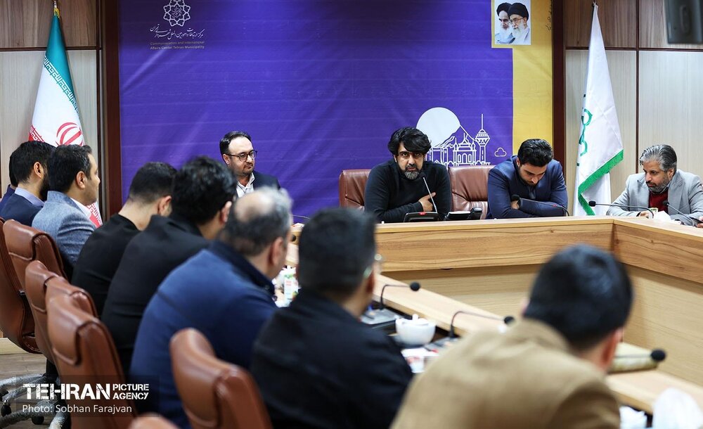 آئین تکریم و معارفه معاونت توسعه و برنامه‌ریزی مرکز ارتباطات شهرداری تهران